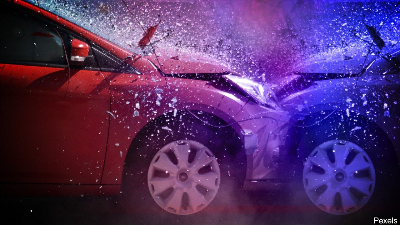Putnam County man injured in two car crash